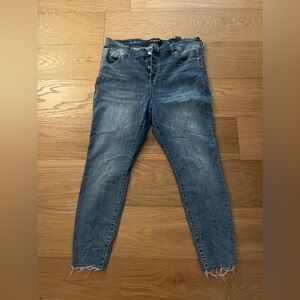 Women’s size 18W Liverpool ankle blue jeans